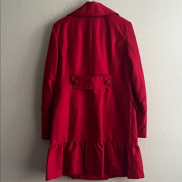 NWT DONATELLA  Vibrant Red Trench Coat Double Breasted Ruffle Hem in Size L - Picture 6 of 16